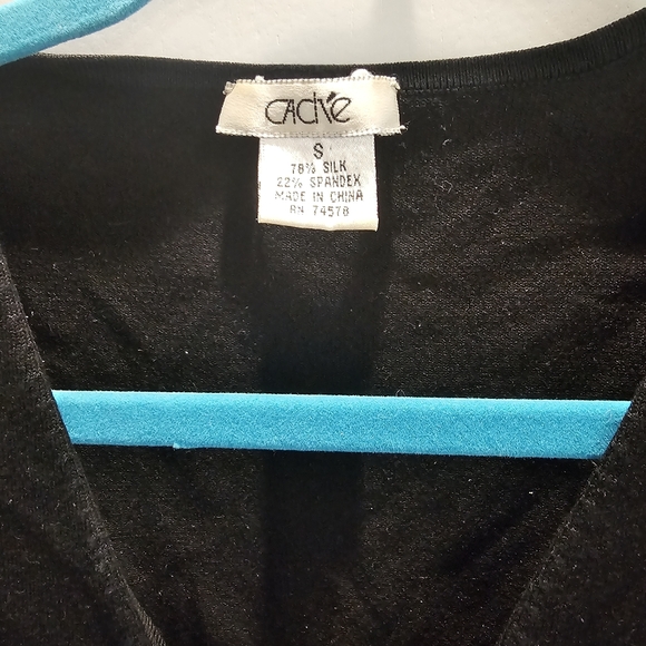 Sexy Low V Neck. Form Fitting. Silk And Spandex. - Picture 2 of 3